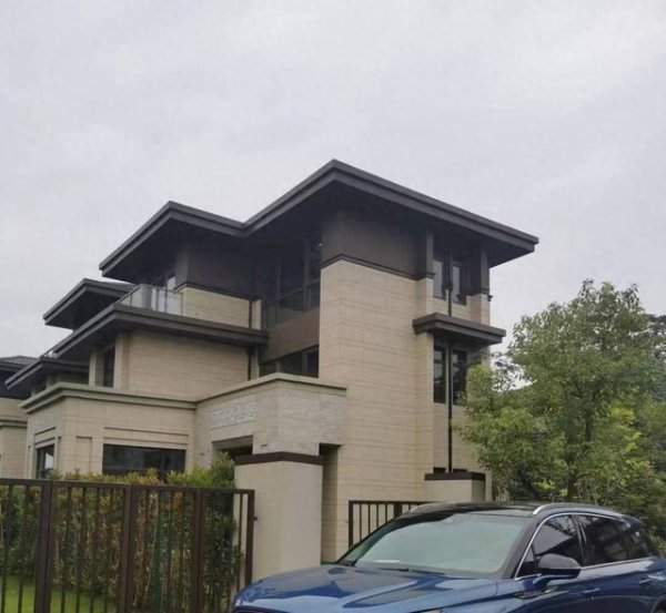 宝盈国际 女子买别墅办不了按揭被拒退百万首付款 律师：买房须弄清权益条款